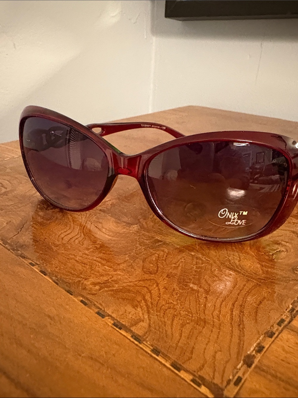 Women's Burgundy Sunglasses